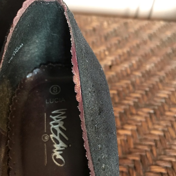 Vintage Style Heels - Picture 3 of 4